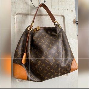 Louis Vuitton Berri MM